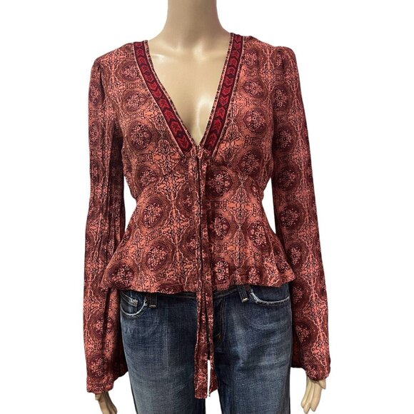 Free People Top Coral Uptown Bell Sleeve Tiered Vneck Blouse Small Size - Picture 3 of 15